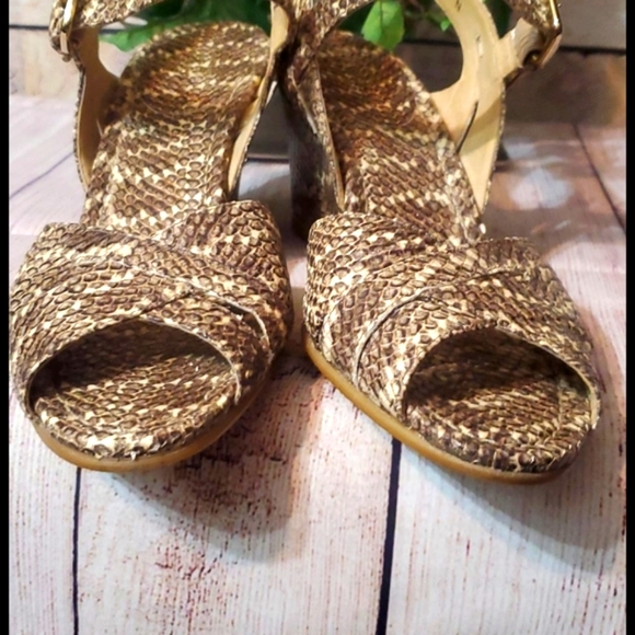 Stuart Weitzman Snakeskin Wedge Sandals - Picture 5 of 9